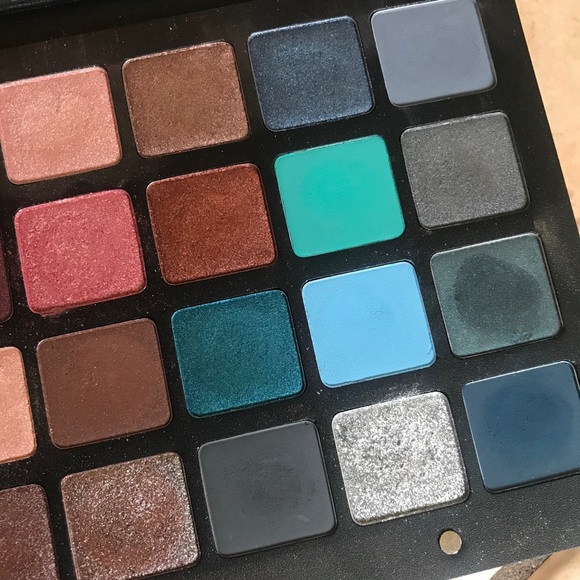 SOLD Natasha Denona Purple Blue eyeshadow palette - Picture 3 of 4